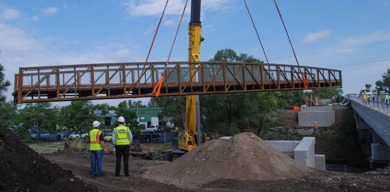 Lexington Pedestrian Bridge LS Black Constructors